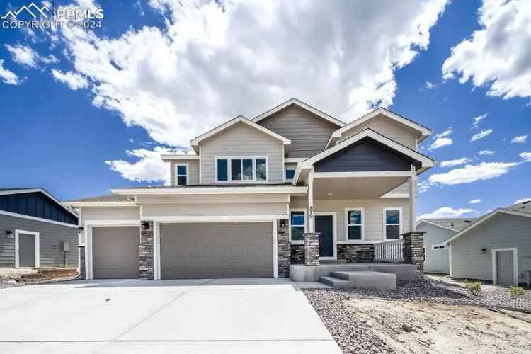 Single-family house For Sale in Monument, Colorado