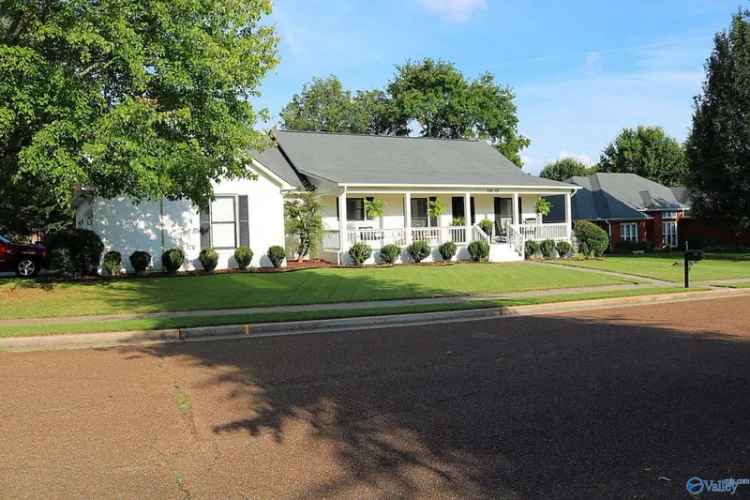 Single-family house For Sale in 109, Claytor Lane, Madison, Alabama