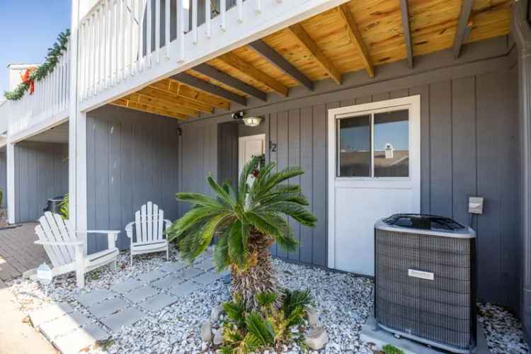 Single-family house For Sale in 12, Court Drive, Destin, Florida