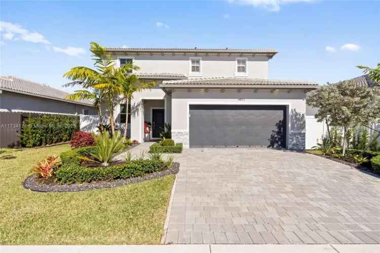 Single-family house For Sale in Palmetto Bay, Florida