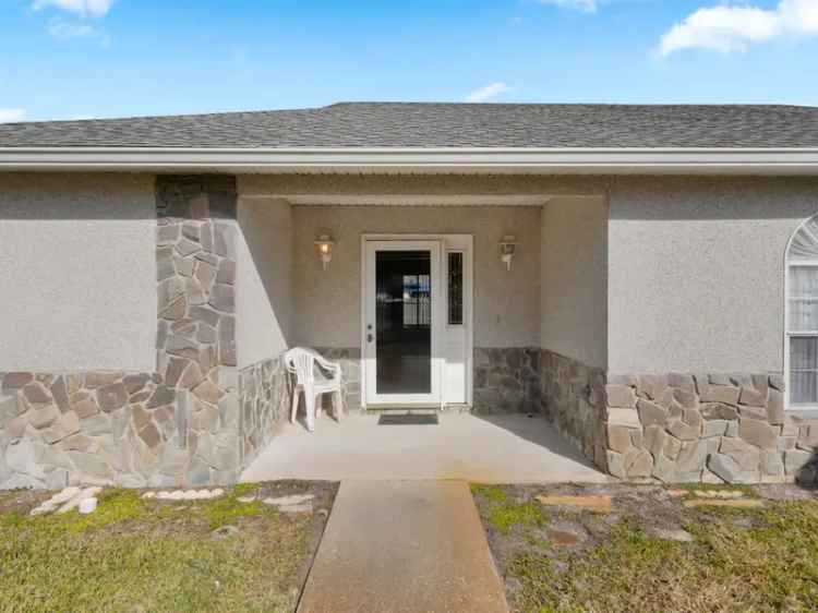 Single-family house For Sale in 110, Mariner Road, Saint Augustine Shores, Florida