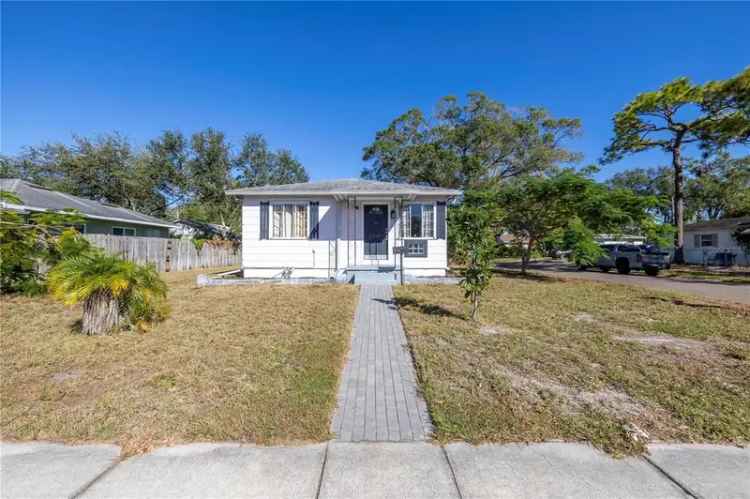 Single-family house For Sale in 2301, 30th Avenue North, Saint Petersburg, Florida