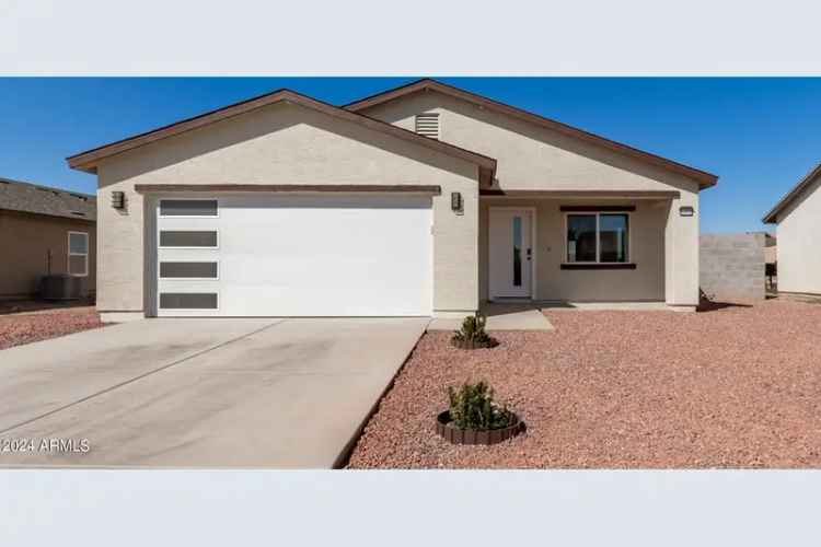 Single-family house For Sale in Arizona City, Arizona