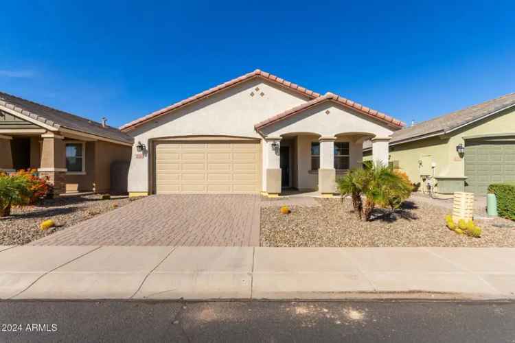 Single-family house For Sale in 41398, West Somerset Drive, Maricopa, Arizona