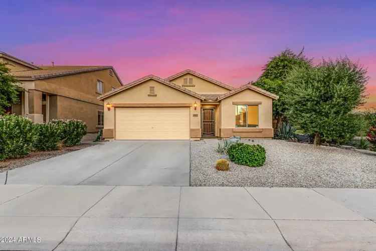 Single-family house For Sale in 3885, North 294th Lane, Buckeye, Arizona