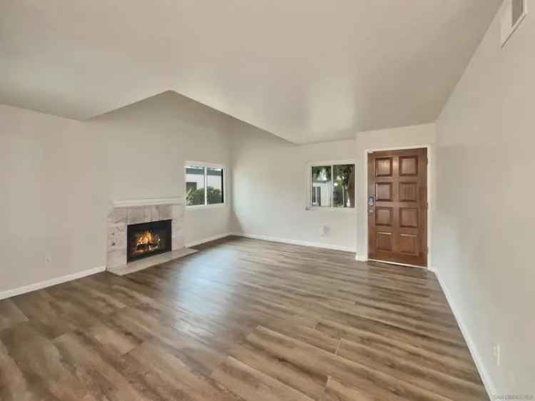 Condo For Sale in Vista, California