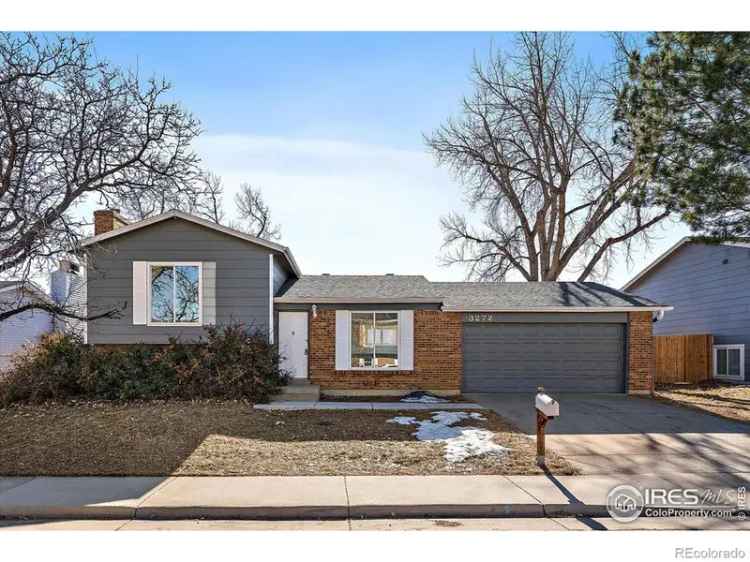 Single-family house For Sale in 3272, West 10th Avenue Place, Broomfield, Colorado