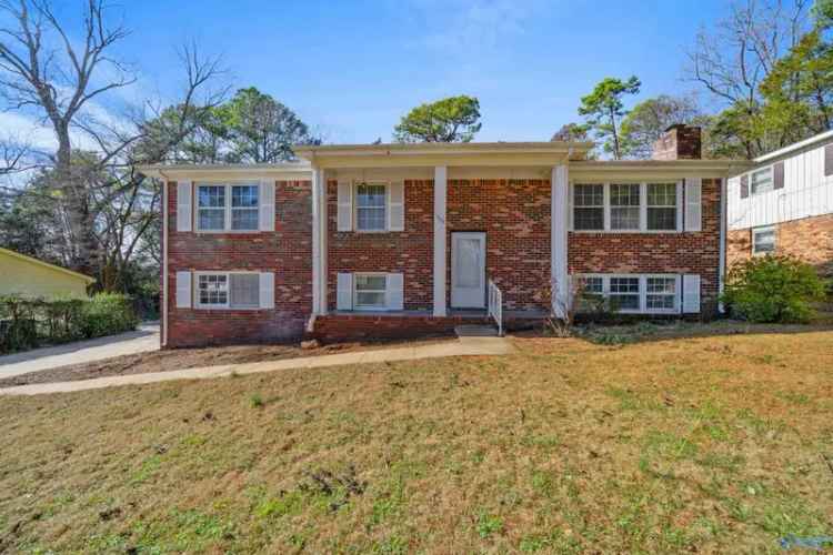 Single-family house For Sale in 3704, Adair Street Northwest, Huntsville, Alabama