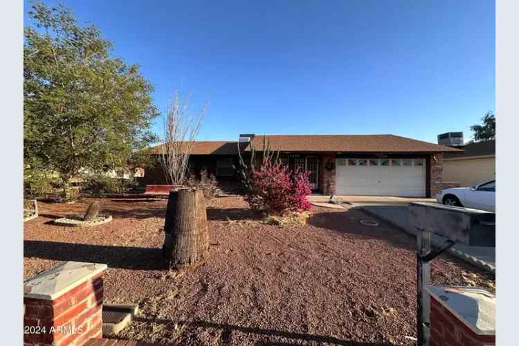 Single-family house For Sale in 7739, West Flower Street, Phoenix, Arizona