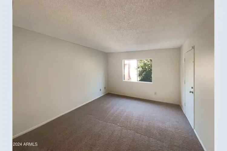 Apartment For Sale in 10828, North Biltmore Drive, Phoenix, Arizona