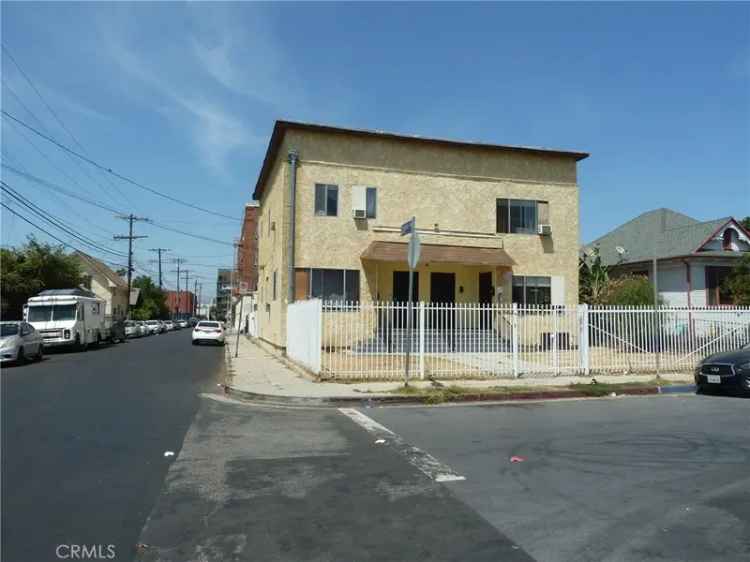 Multi-family house For Sale in Los Angeles, California