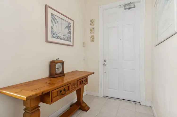 Single-family house For Sale in 2613, James River Road, West Palm Beach, Florida