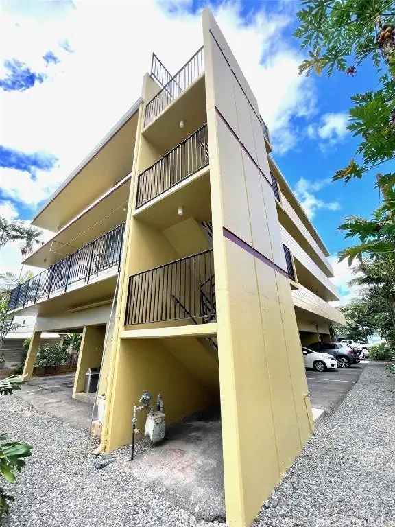 Multi-family house For Sale in 2117, Date Street, Honolulu, Hawaii