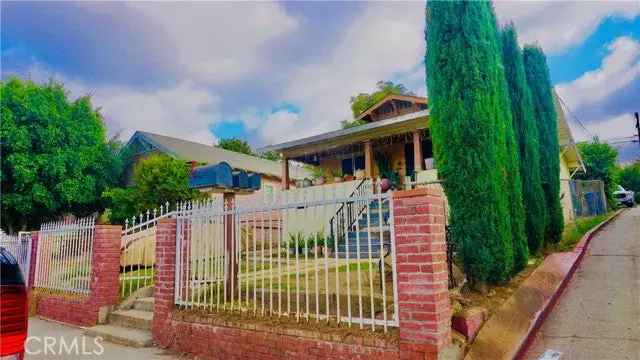 Multi-family house For Sale in 2716, Marengo Street, Los Angeles, California