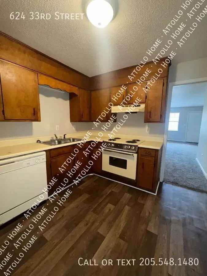 2 Bed 2 Bath Apartment Near McFarland Blvd