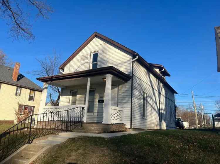 Single-family house For Sale in 2819, Hoagland Avenue, Fort Wayne, Indiana