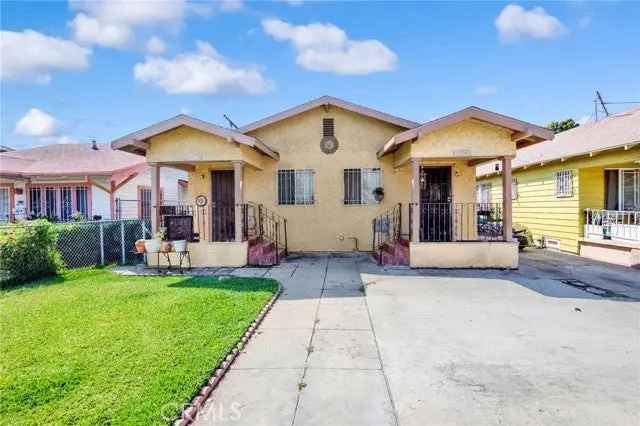 Multi-family house For Sale in 1738, West 38th Street, Los Angeles, California