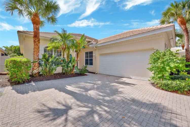 Single-family house For Sale in Bonita Springs, Florida