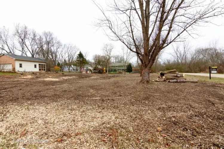 Land For Sale in Barrington, Illinois