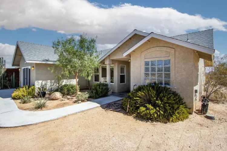 Single-family house For Sale in 7417, Sunny Vista Road, Joshua Tree, California