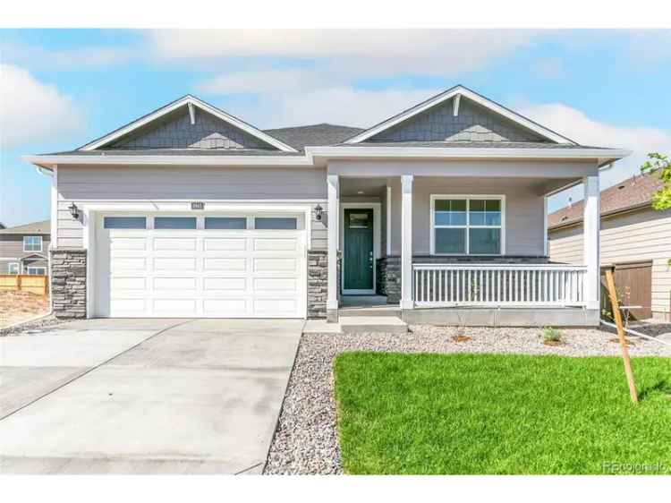 Single-family house For Sale in Thornton, Colorado