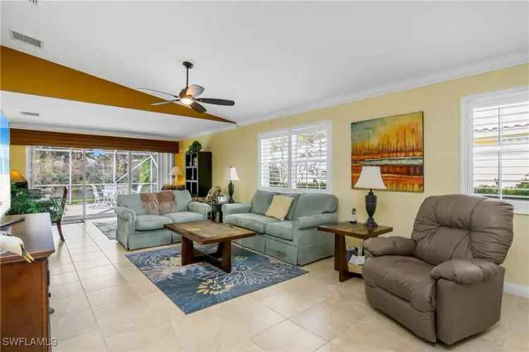 Single-family house For Sale in Bonita Springs, Florida