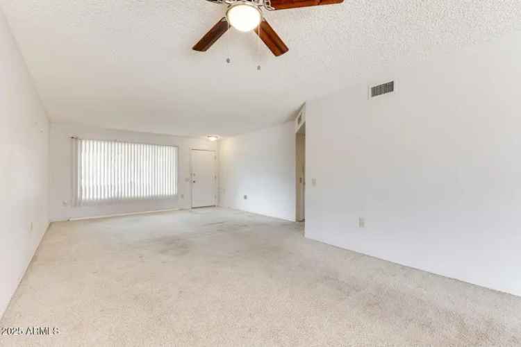 Single-family house For Sale in 19811, North 130th Avenue, Sun City West, Arizona