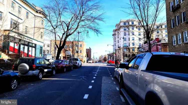 House For Sale in Washington, District of Columbia