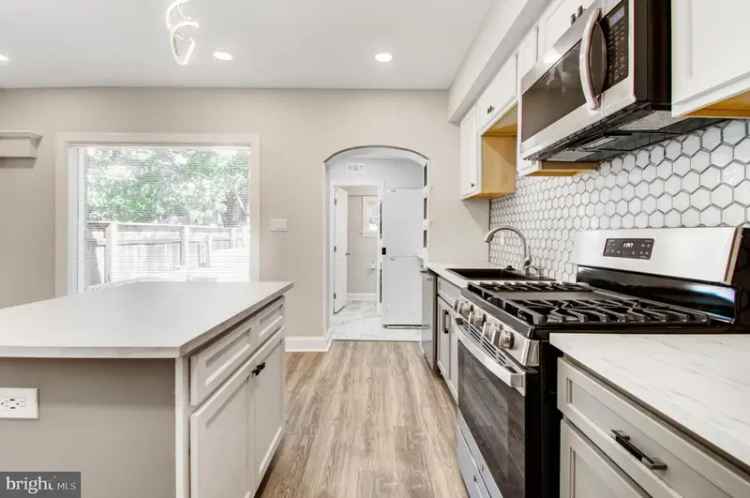 House For Sale in 4431, Iowa Avenue Northwest, Washington, District of Columbia