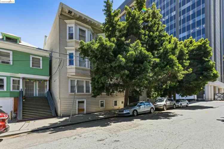 Multi-family house For Sale in 2306, Waverly Street, Oakland, California