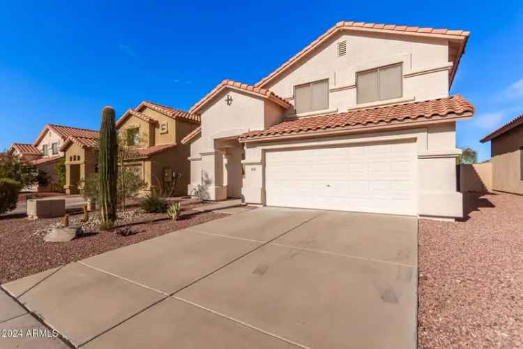 Single-family house For Sale in 18036, West Cardinal Drive, Goodyear, Arizona