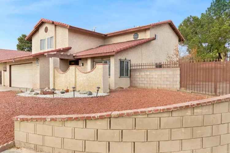 Single-family house For Sale in 1359, East Avenue J12, Lancaster, California