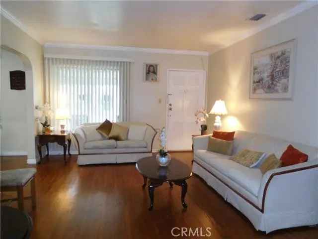 Single-family house For Sale in 1415, Ximeno Avenue, Long Beach, California