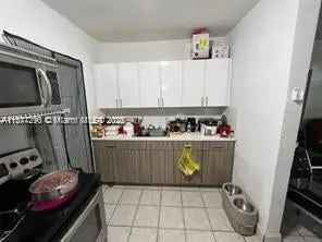 Single-family house For Sale in 2537, Southwest 10th Street, Miami, Florida