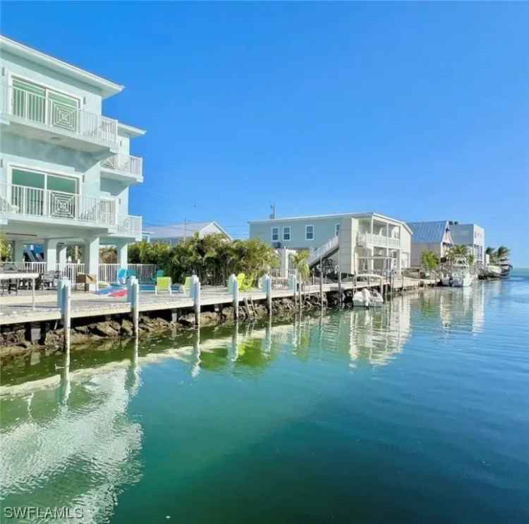 Single-family house For Sale in 1037, 82nd Street Ocean, Marathon, Florida