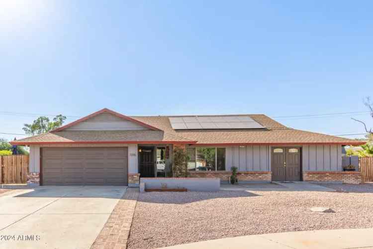 Single-family house For Sale in 1316, North Spring Circle, Mesa, Arizona