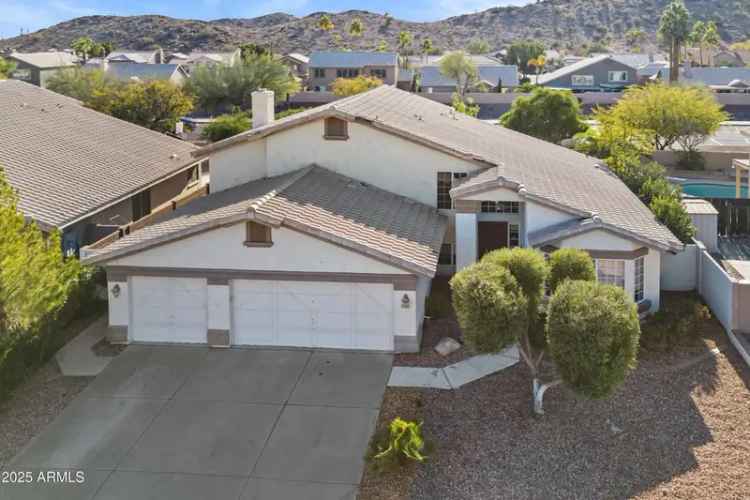 Single-family house For Sale in 2705, East Verbena Drive, Phoenix, Arizona