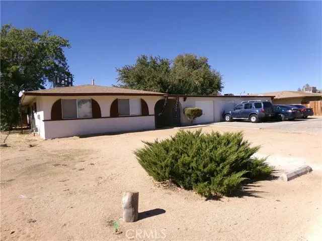 Multi-family house For Sale in Apple Valley, California