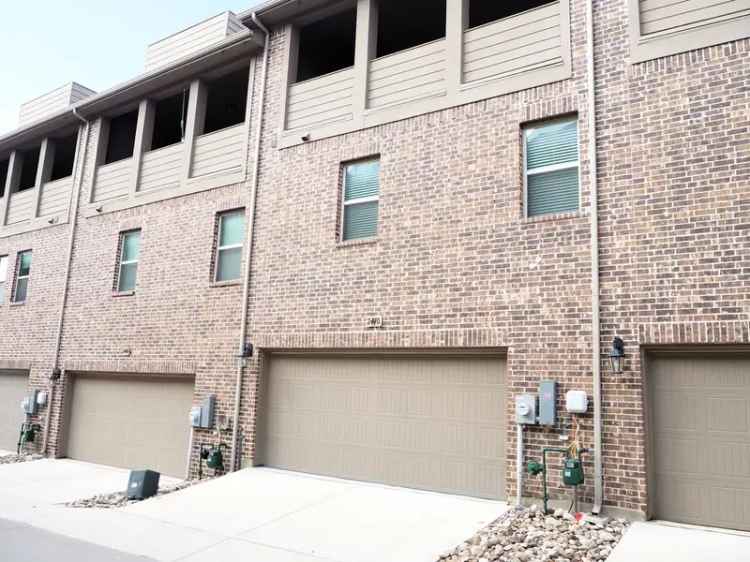 3 Bedroom 3.5 Bath Townhome in Windhaven Crossing