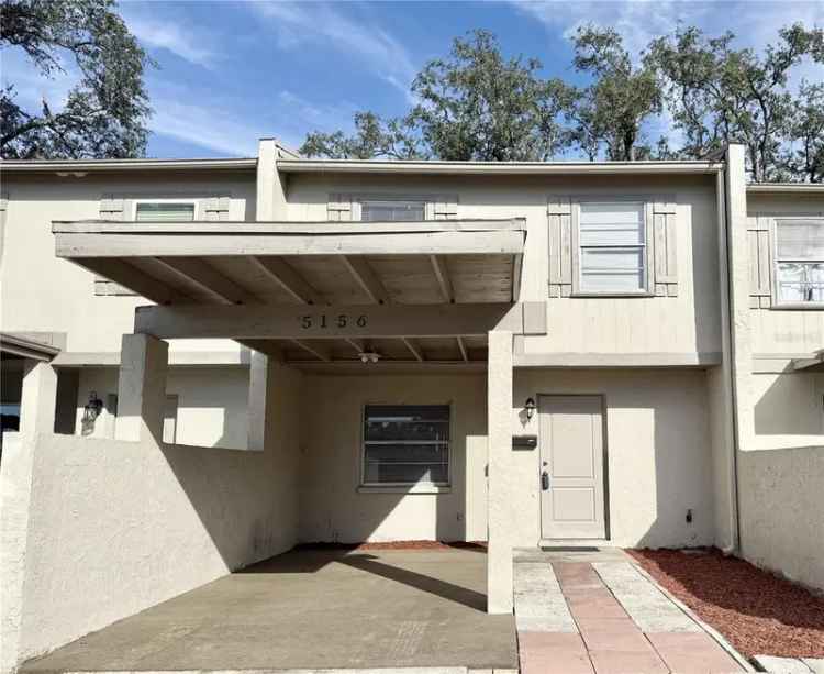 Condo For Sale in 5156, Tennis Court Circle, Tampa, Florida