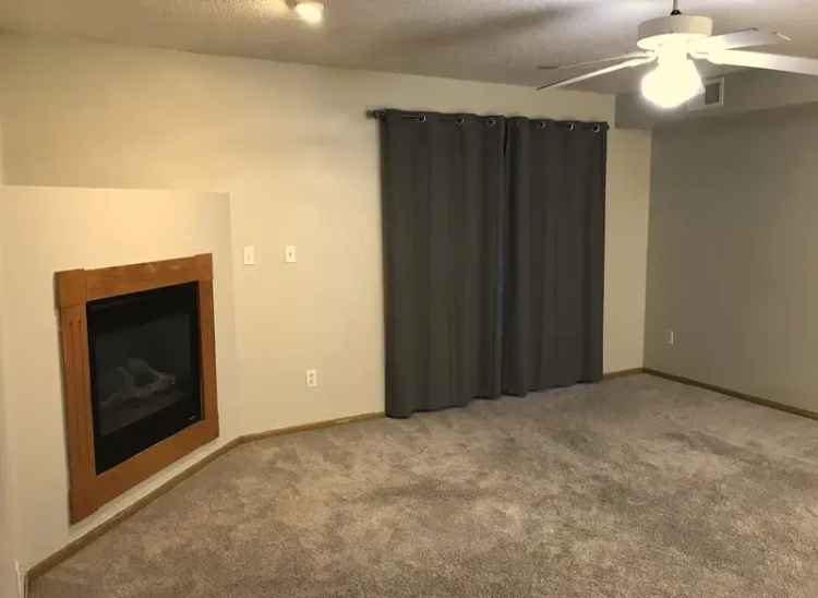 2 Bedroom Condo for Rent near I-80