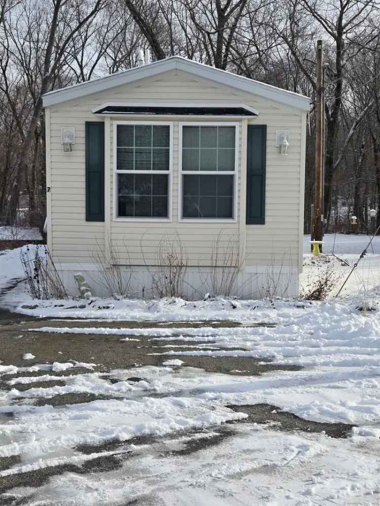 Single-family house For Sale in 7, Pacemaker Avenue, Norwich, Connecticut