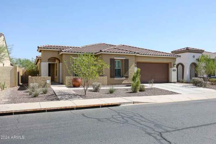 Single-family house For Sale in 14133, South 179th Avenue, Goodyear, Arizona