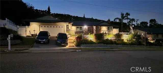 Single-family house For Sale in 721, Woodcrest Avenue, La Habra, California