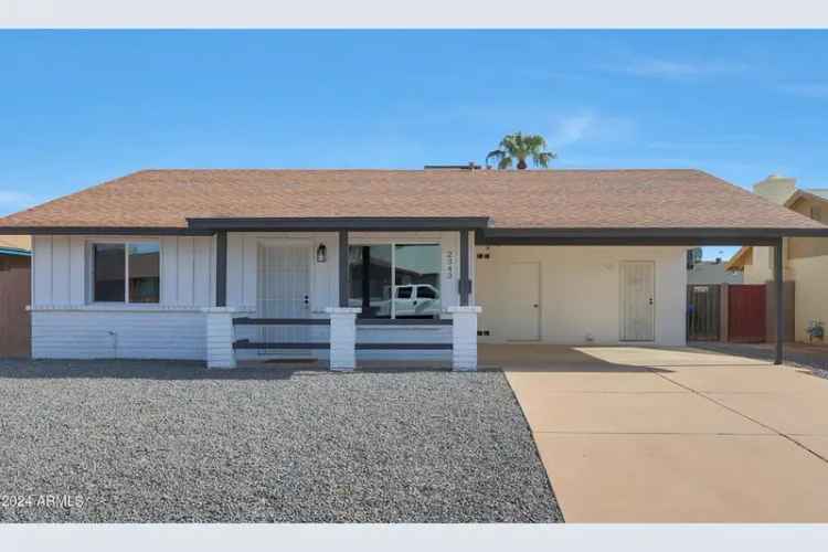 Single-family house For Sale in Tempe, Arizona