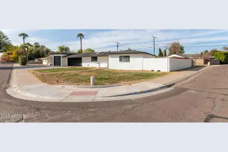 Single-family house For Sale in 126, East Northern Avenue, Phoenix, Arizona