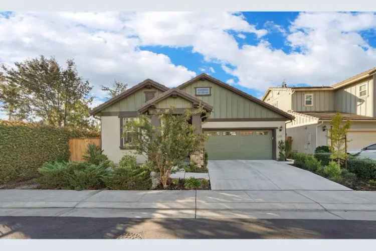 Single-family house For Sale in Lodi, California