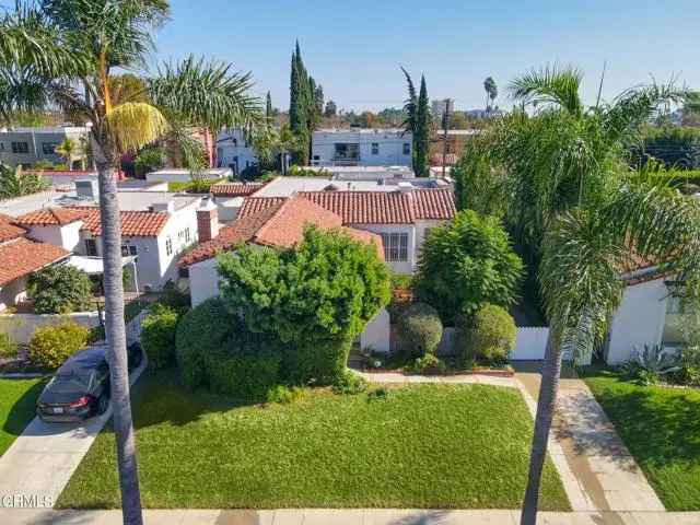 Single-family house For Sale in Los Angeles, California