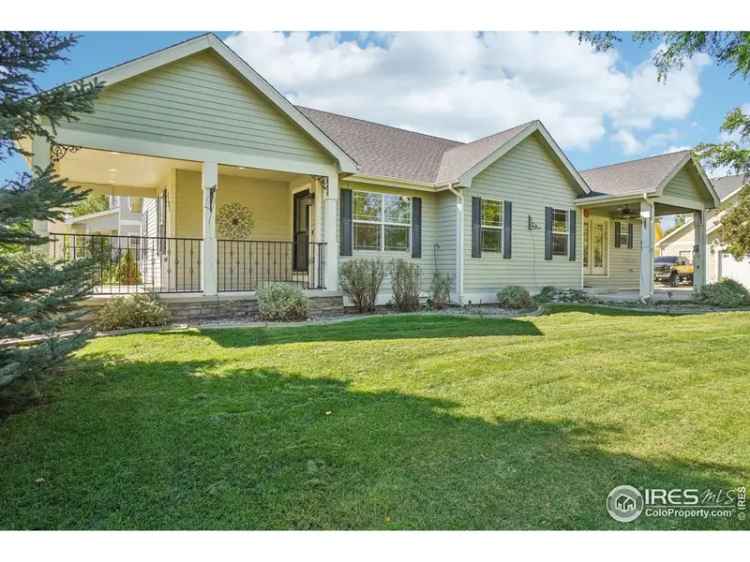 Single-family house For Sale in Windsor, Colorado