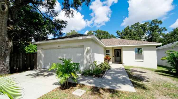 Single-family house For Sale in South Bradenton, Florida